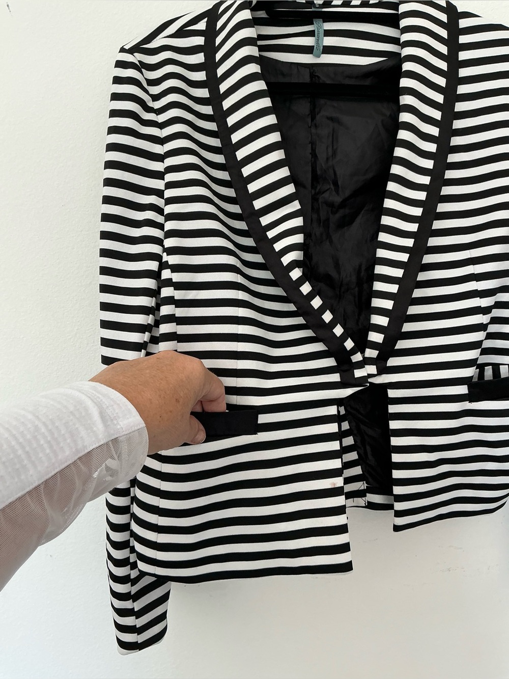 Passaxella Black & White Striped Blazer Jacket Women’s Size Small - Picture 5 of 11